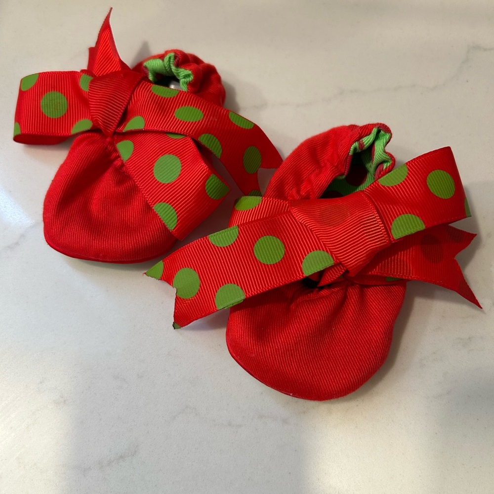 Mudpie baby shoes NWOT